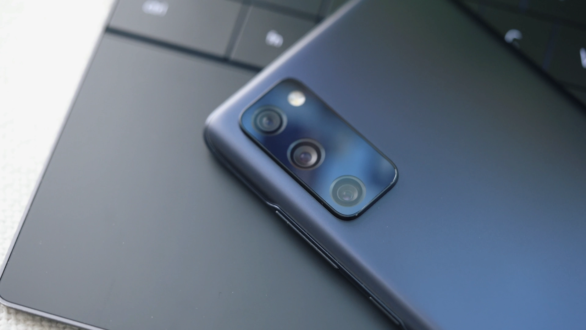 samsung-s23fe-vs-s23